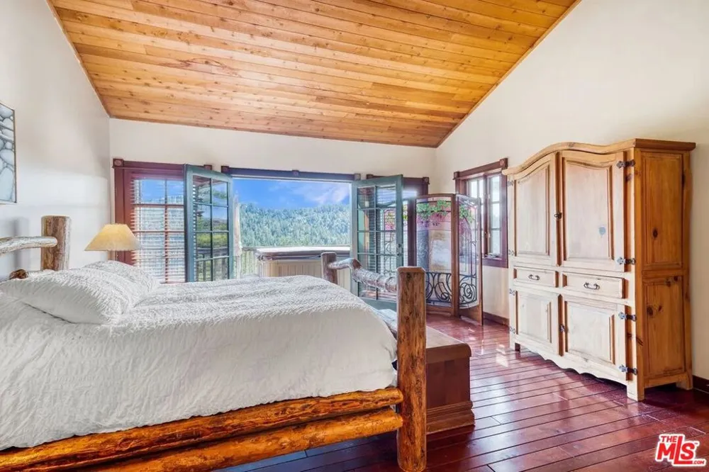 20799 Highway 128 Yorkville, CA 95494