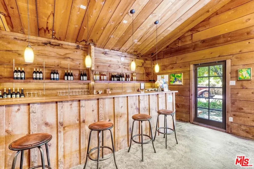 20799 Highway 128 Yorkville, CA 95494