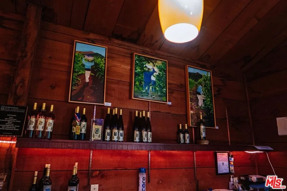 20799 Highway 128 Yorkville, CA 95494
