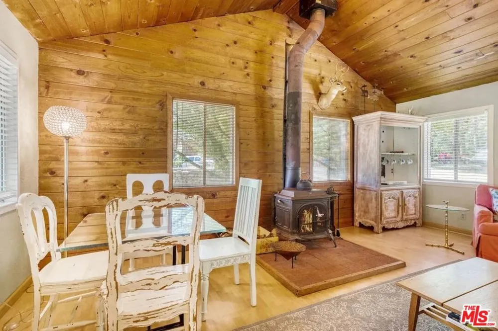 20799 Highway 128 Yorkville, CA 95494