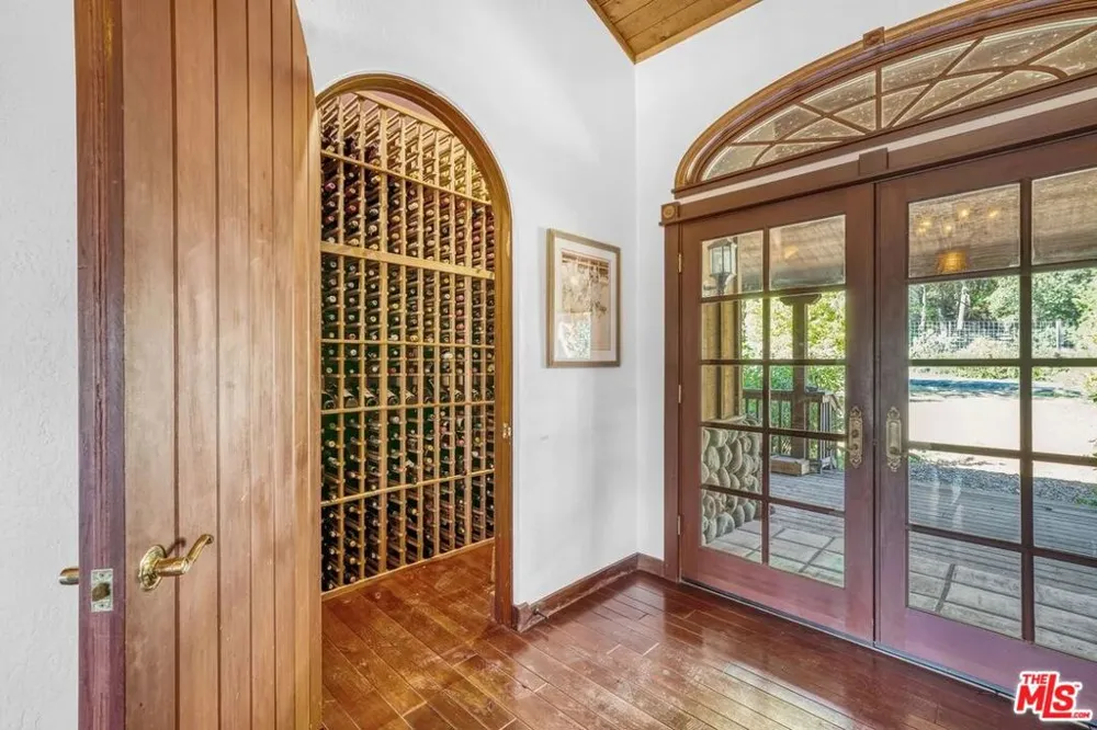 20799 Highway 128 Yorkville, CA 95494
