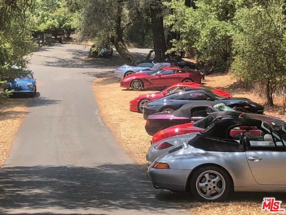 20799 Highway 128 Yorkville, CA 95494