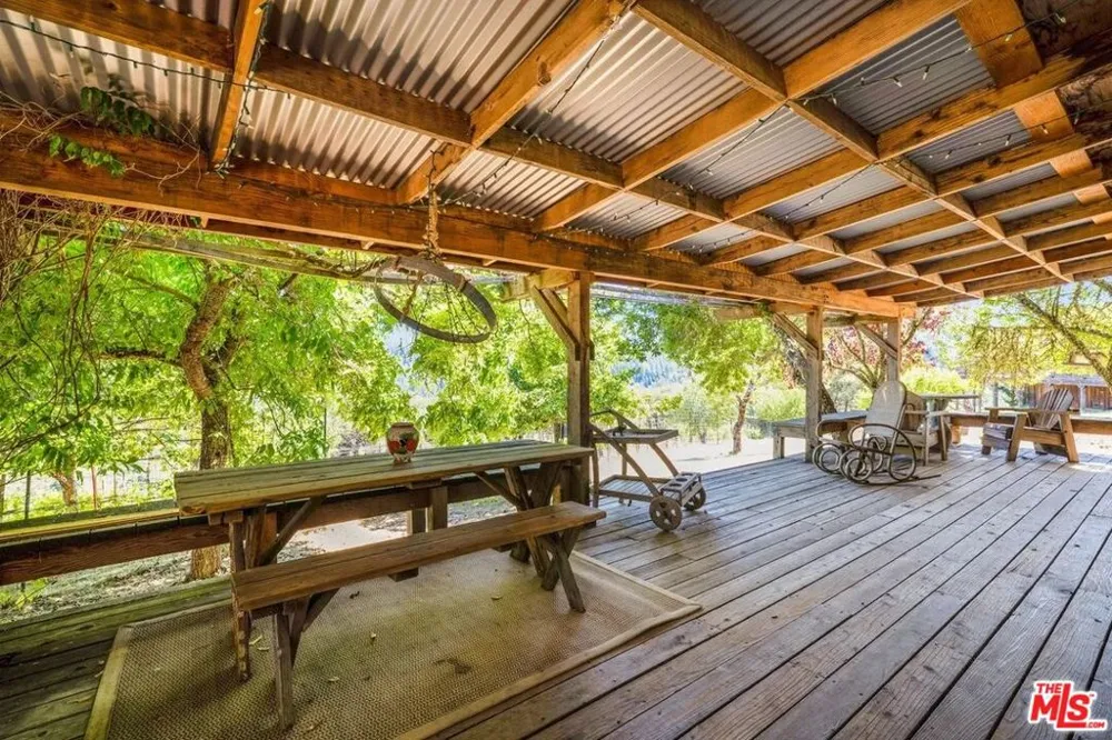 20799 Highway 128 Yorkville, CA 95494