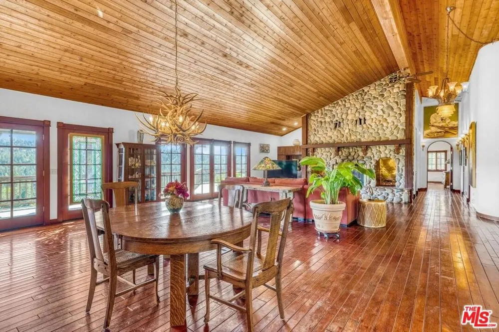 20799 Highway 128 Yorkville, CA 95494