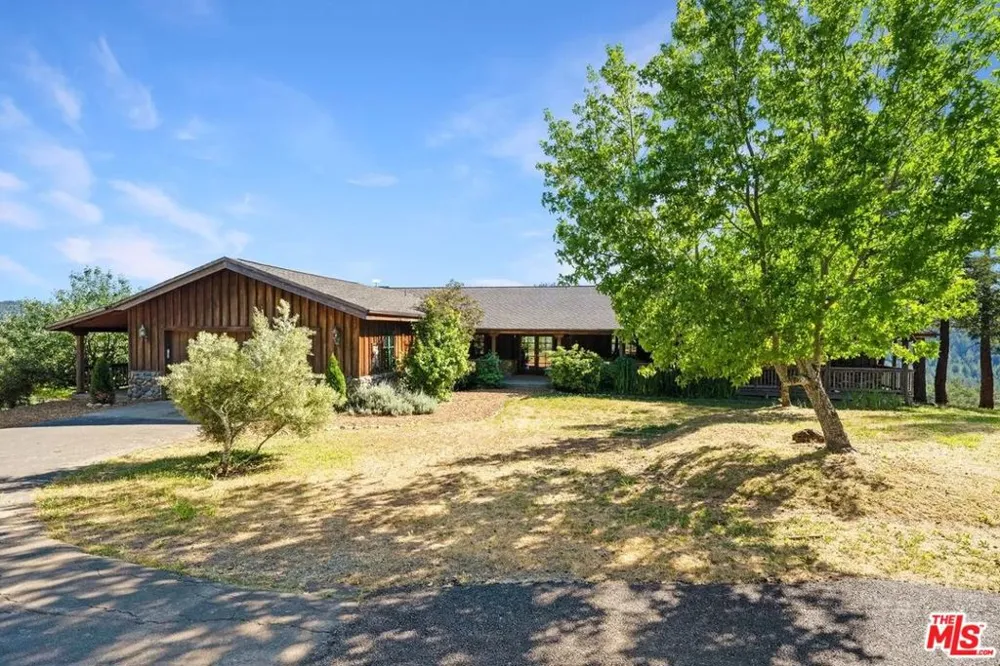 20799 Highway 128 Yorkville, CA 95494