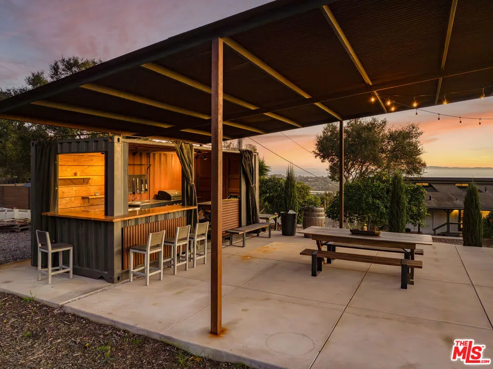 4488 Foothill Road Carpinteria, CA 93013