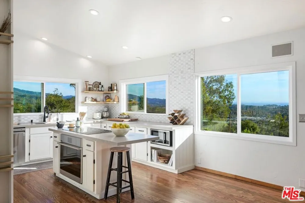 4488 Foothill Road Carpinteria, CA 93013