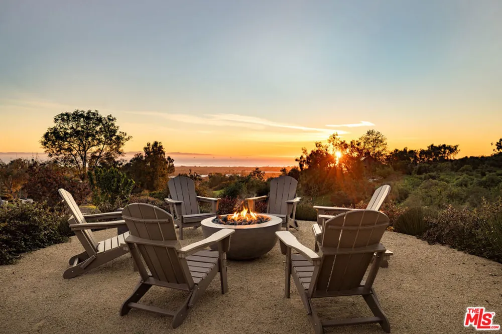 4488 Foothill Road Carpinteria, CA 93013