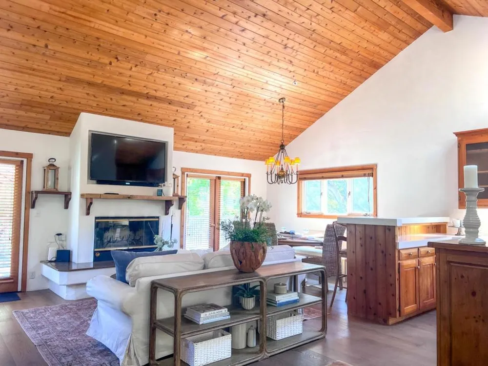 442 Corral De Tierra Road Salinas, CA 93908