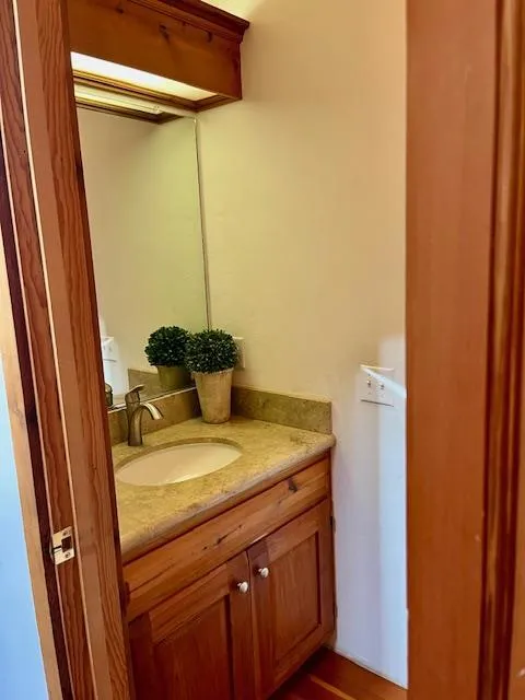 442 Corral De Tierra Road Salinas, CA 93908