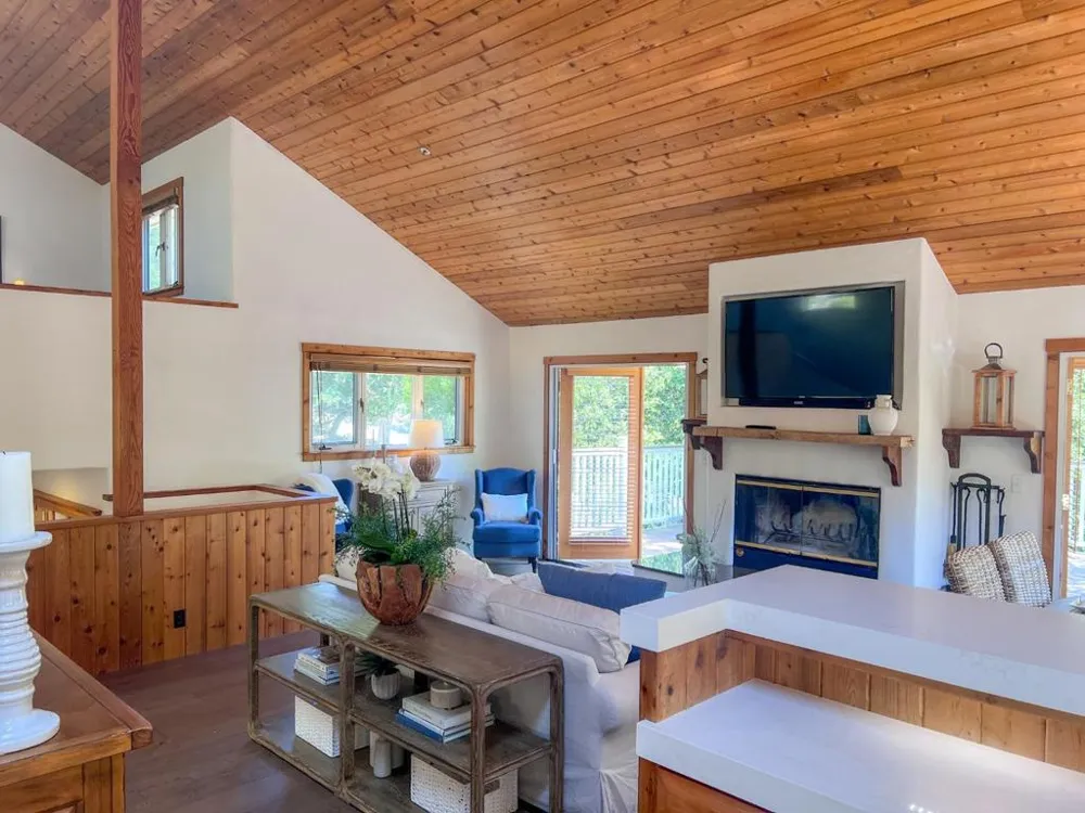 442 Corral De Tierra Road Salinas, CA 93908