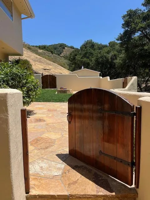 442 Corral De Tierra Road Salinas, CA 93908