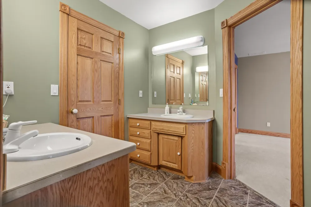 1407 15th Street Wahpeton, ND 58075