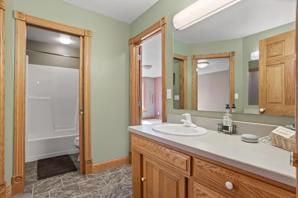 1407 15th Street Wahpeton, ND 58075