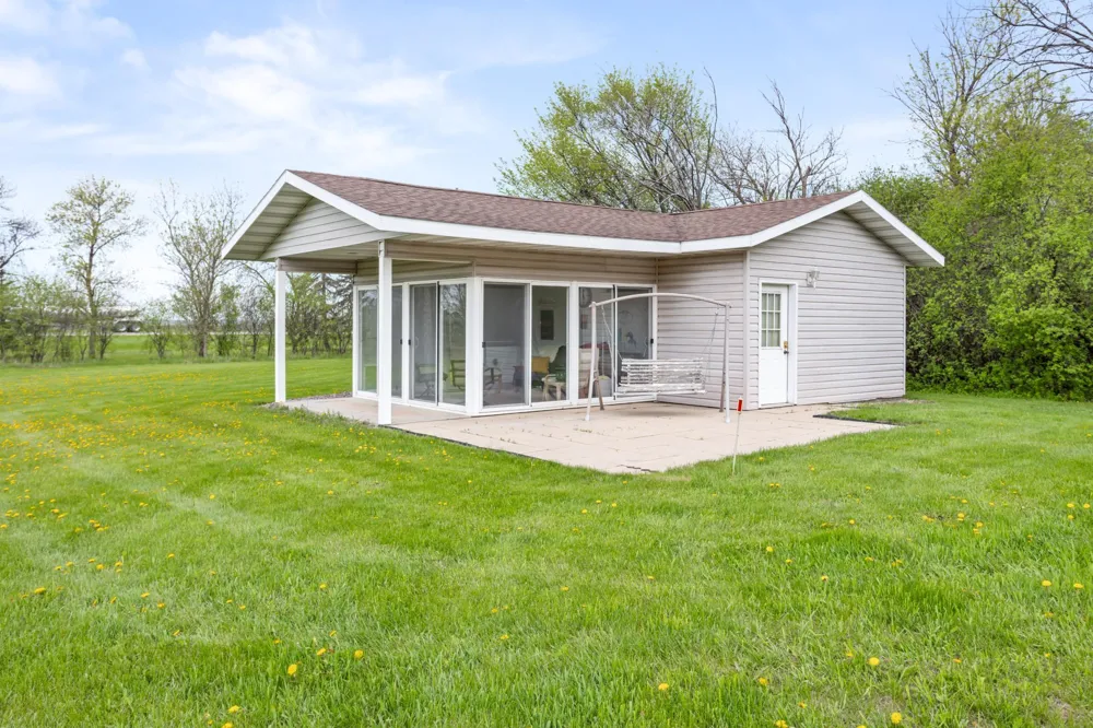 1407 15th Street Wahpeton, ND 58075