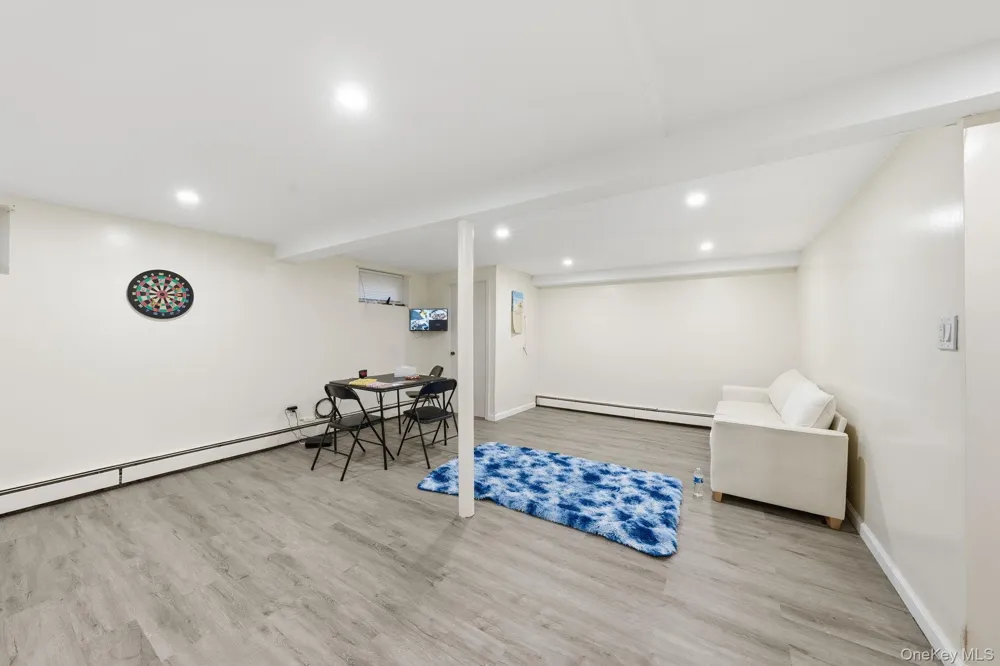 295 union Avenue Lynbrook, NY 11563