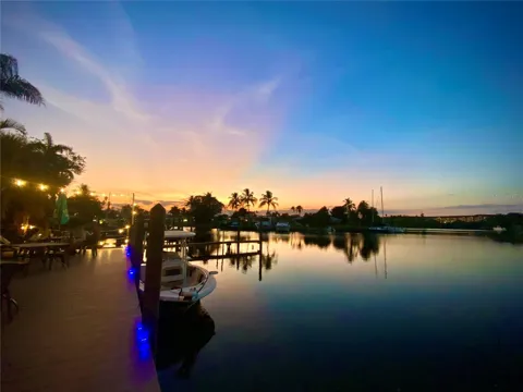 7150 TAMIAMI TRAIL #S521