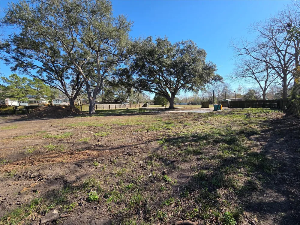 414 Gordy Road Bacliff, TX 77518