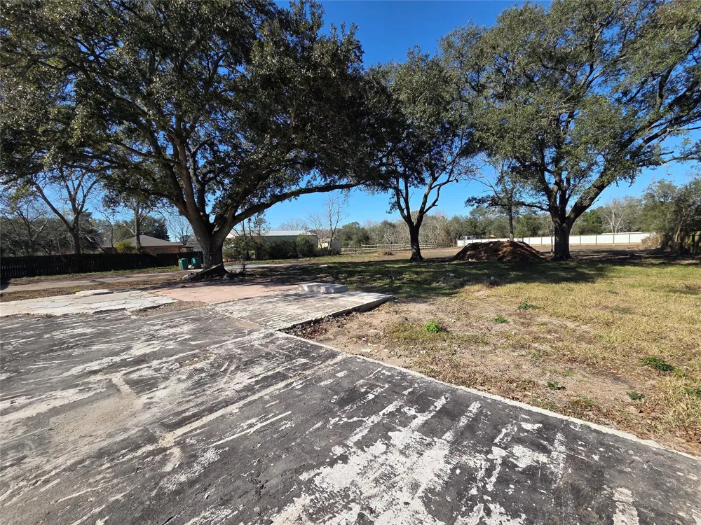 414 Gordy Road Bacliff, TX 77518