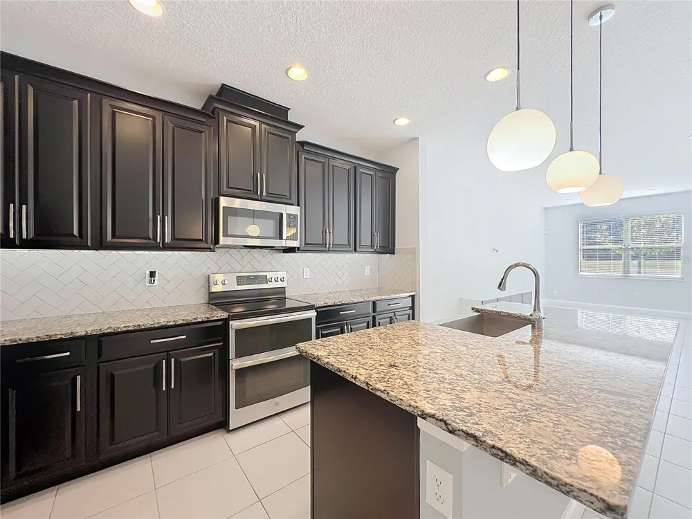 2592 ECON LANDING BOULEVARD Orlando, FL 32825