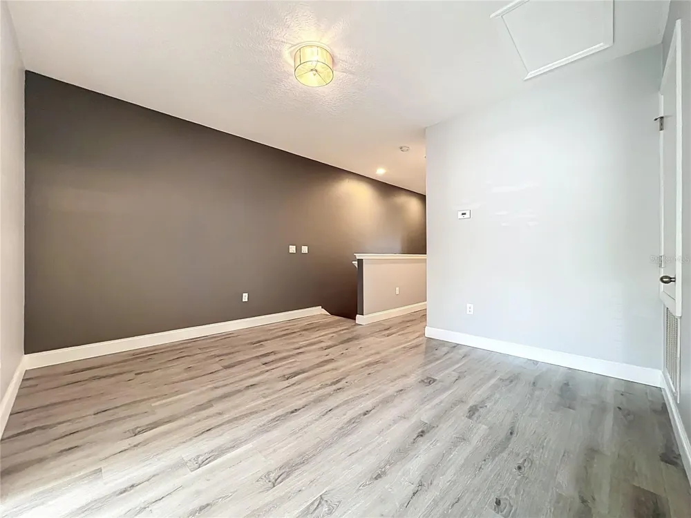 2592 ECON LANDING BOULEVARD Orlando, FL 32825