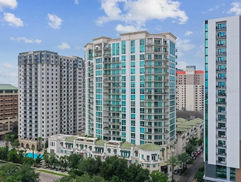 450 KNIGHTS RUN AVENUE #605