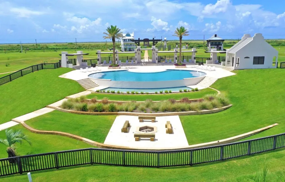 326 Seagrass Gilchrist, TX 77617