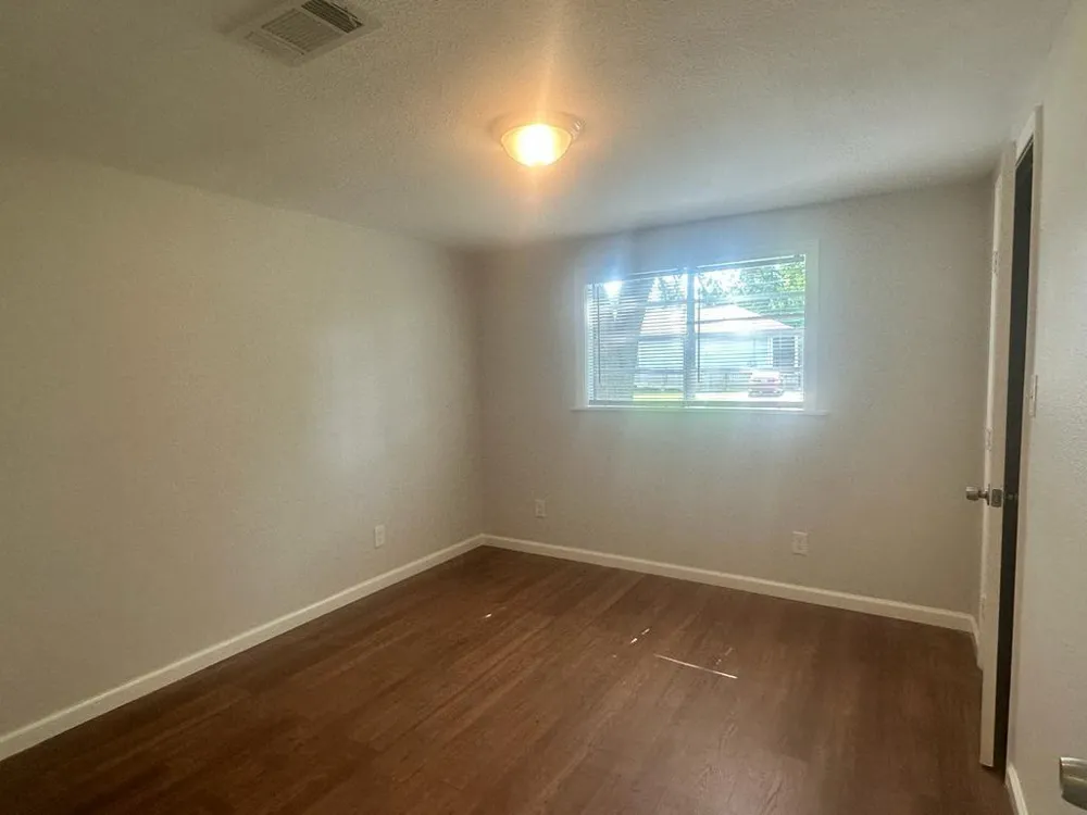 125 Kellum Street Liberty, TX 77575