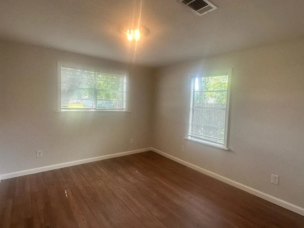 125 Kellum Street Liberty, TX 77575