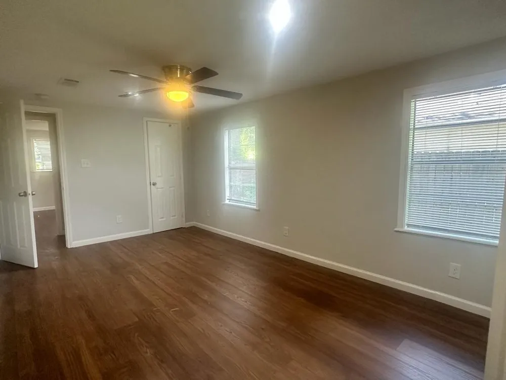 125 Kellum Street Liberty, TX 77575