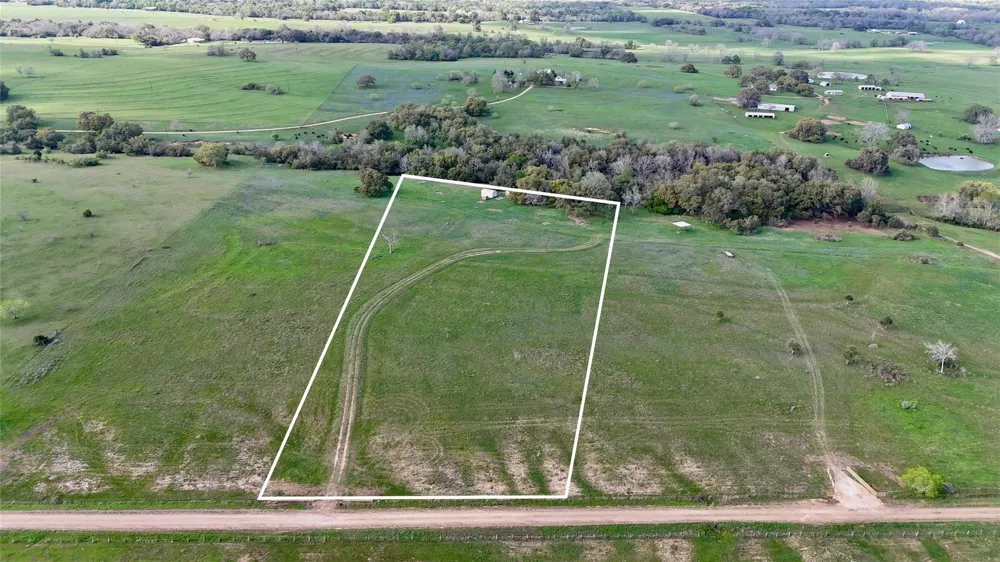 494 County Road 217c Schulenburg, TX 78956