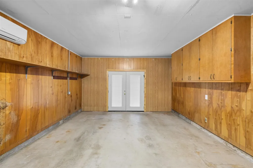 1273 Highway 90a W Sheridan, TX 77475