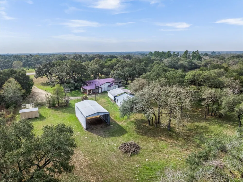 1273 Highway 90a W Sheridan, TX 77475