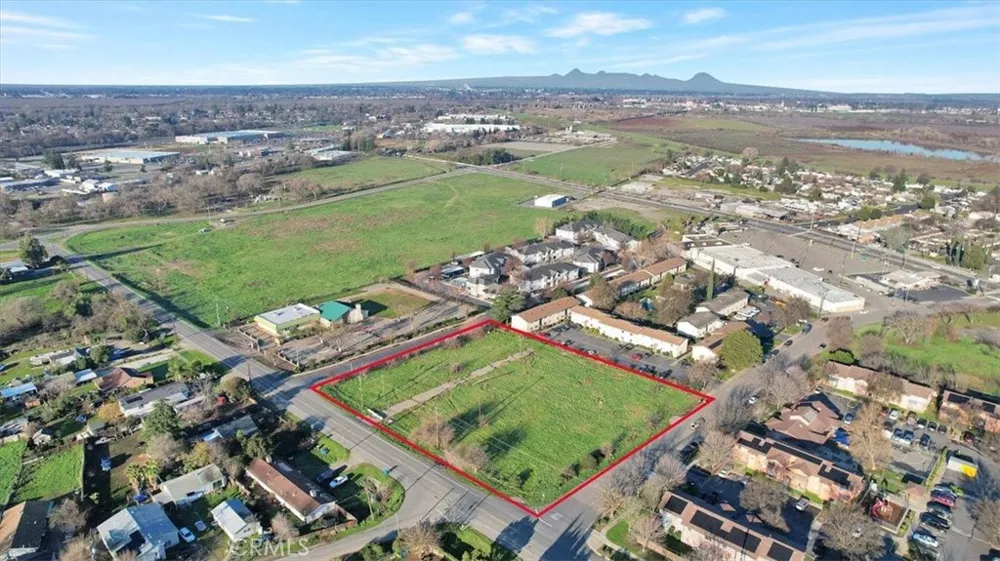 1499 Hammonton Smartville Marysville, CA 95901