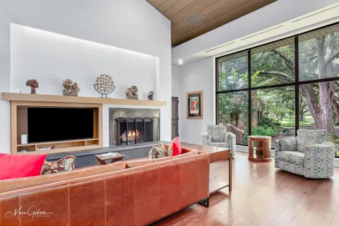 300 Pierremont Road #18