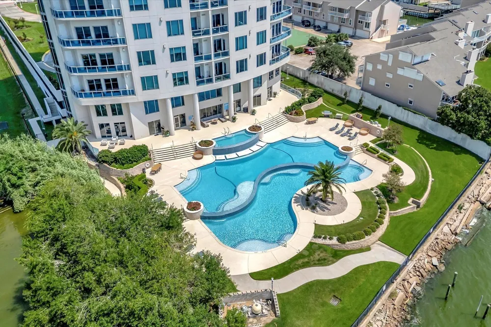 4821 Nasa Parkway #23W Seabrook, TX 77586