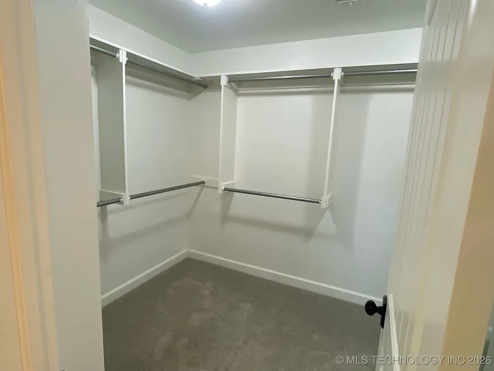 1120 E St Andrews Circle Cushing, OK 74023