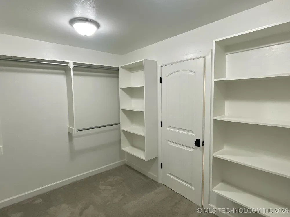 1120 E St Andrews Circle Cushing, OK 74023