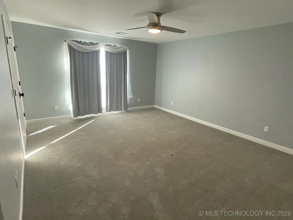 1120 E St Andrews Circle Cushing, OK 74023