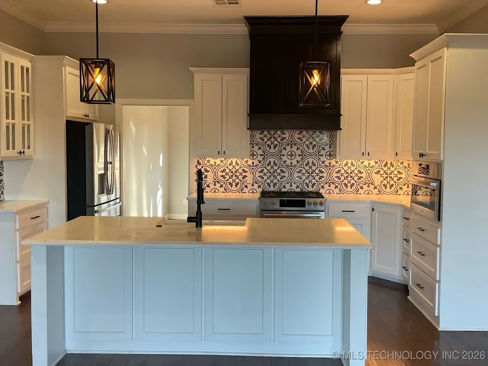 1120 E St Andrews Circle Cushing, OK 74023