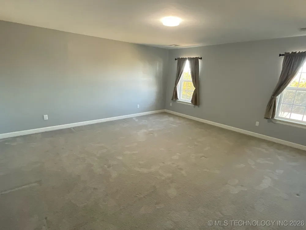 1120 E St Andrews Circle Cushing, OK 74023