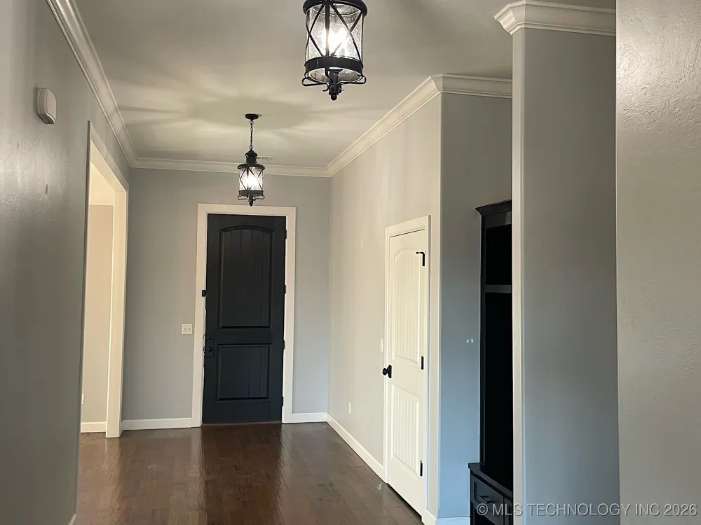 1120 E St Andrews Circle Cushing, OK 74023