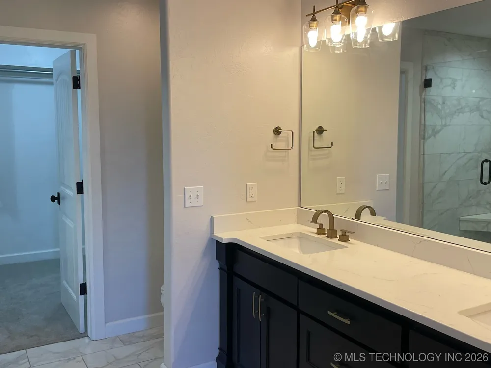 1120 E St Andrews Circle Cushing, OK 74023