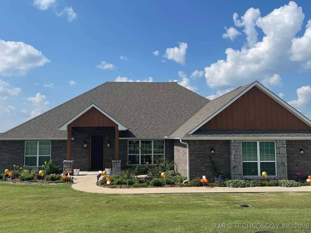 1120 E St Andrews Circle Cushing, OK 74023