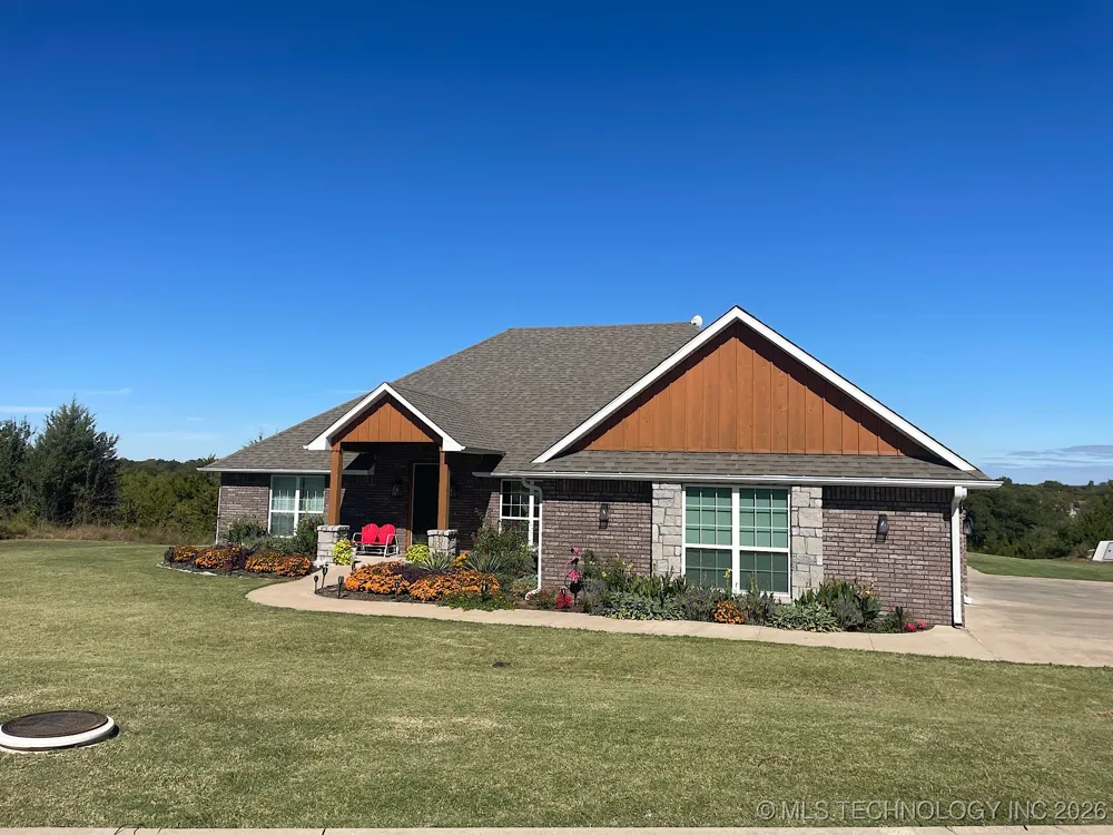 1120 E St Andrews Circle Cushing, OK 74023