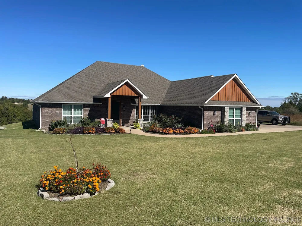 1120 E St Andrews Circle Cushing, OK 74023