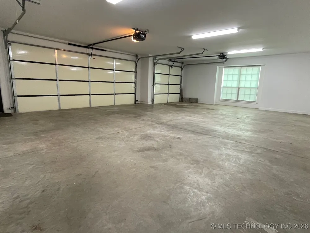 1120 E St Andrews Circle Cushing, OK 74023