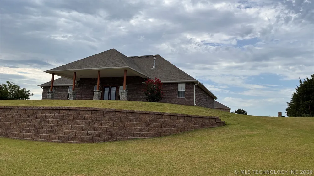 1120 E St Andrews Circle Cushing, OK 74023