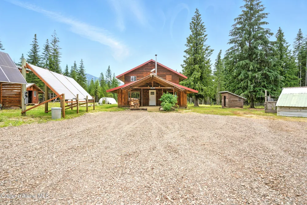 475 Old Range Road Clark Fork, ID 83811