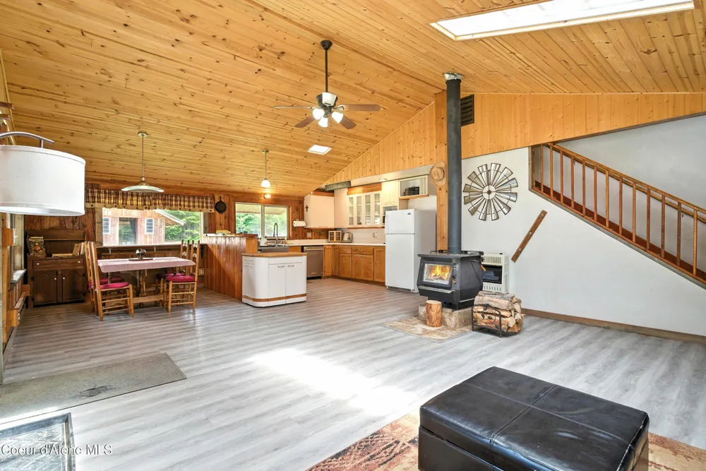 475 Old Range Road Clark Fork, ID 83811